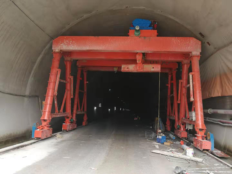 隧道專用提梁機